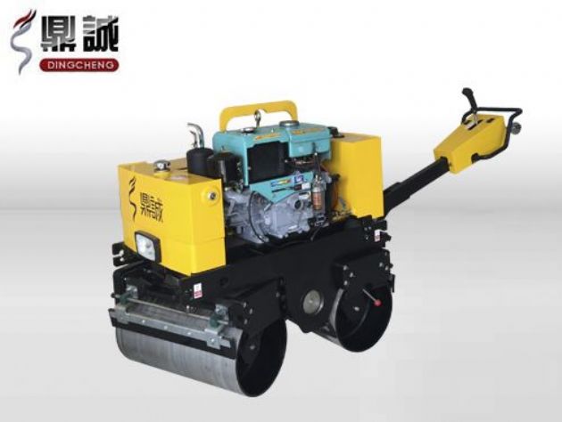 點(diǎn)擊查看詳細(xì)信息<br>標(biāo)題：DC-840-I全液壓手扶雙鋼輪壓路機(jī) 閱讀次數(shù)：13231