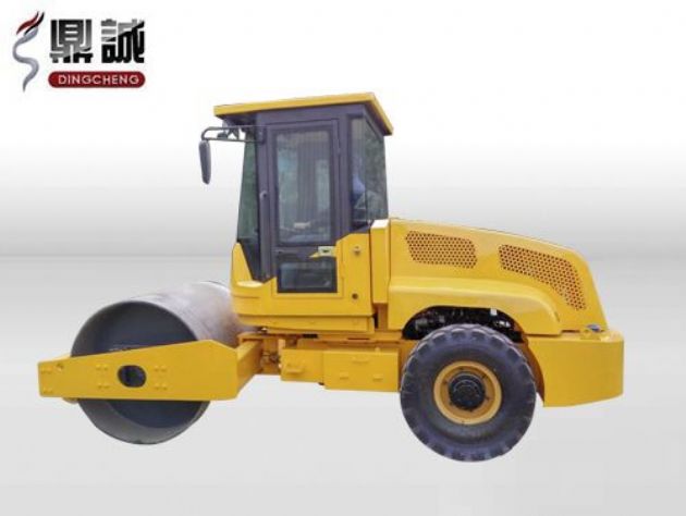 點(diǎn)擊查看詳細(xì)信息<br>標(biāo)題：6噸單鋼輪振動(dòng)壓路機(jī) 閱讀次數(shù)：12295