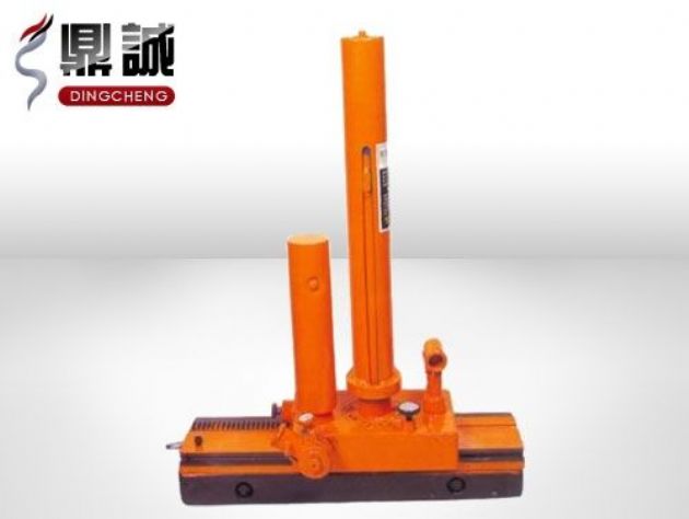 點擊查看詳細(xì)信息<br>標(biāo)題：機(jī)車落軌復(fù)位機(jī) 閱讀次數(shù)：3956